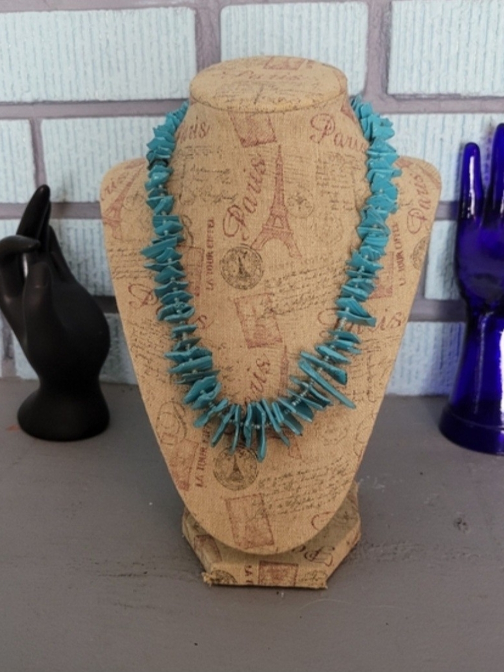 Faux Turquoise Chip Necklace